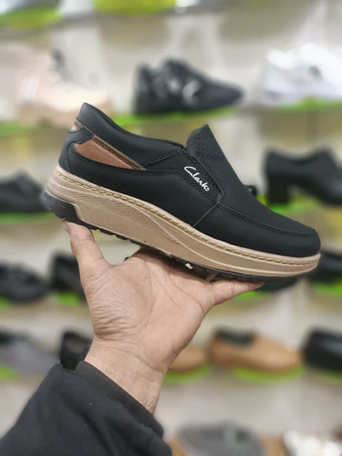 کفش راحت مردانه چرم سوگو | رنگ مشکی زیره ضدسایش با ارسال رایگان کد2213